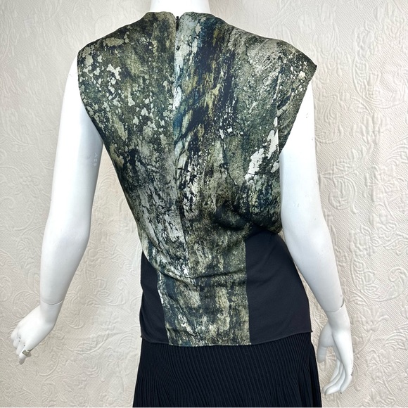 Helmut Lang Stretch Silk Raven Print Sateen Twisted Waist Sleeveless Top - Picture 7 of 13